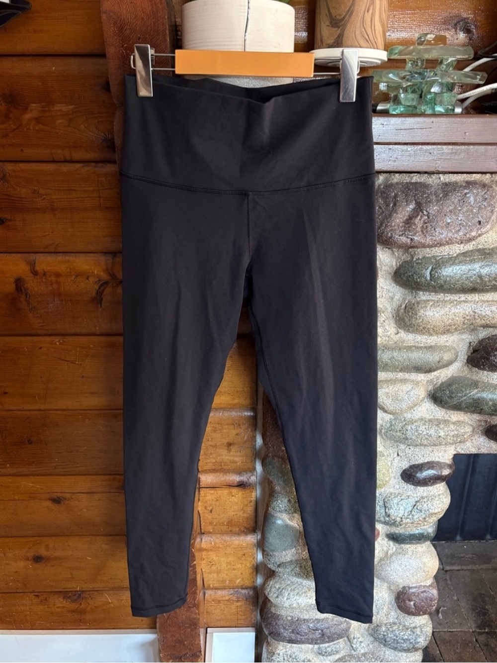 Aritzia TnAction Black High Rise Leggings Size L 27” Inseam TNA